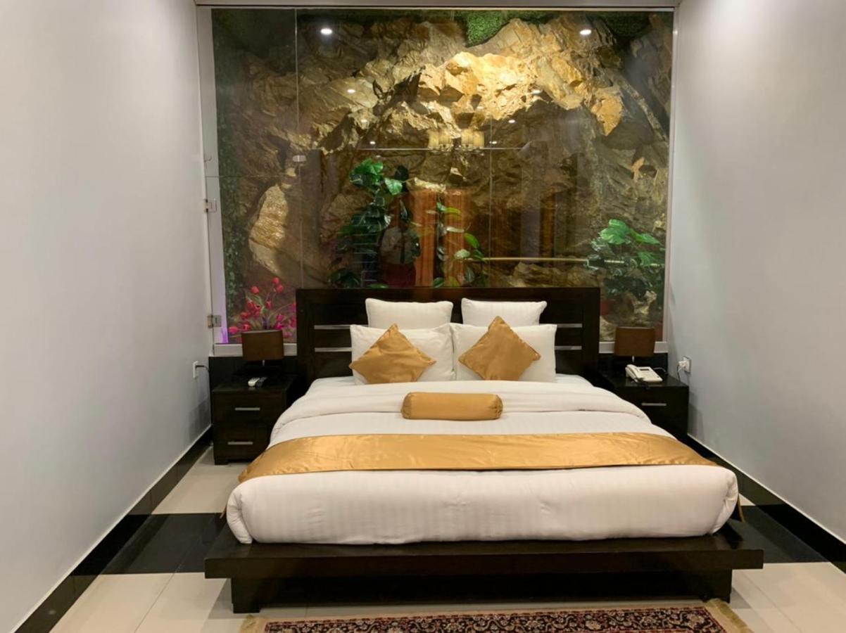 Burj Al Swat Hotel Saidu Sharif Экстерьер фото